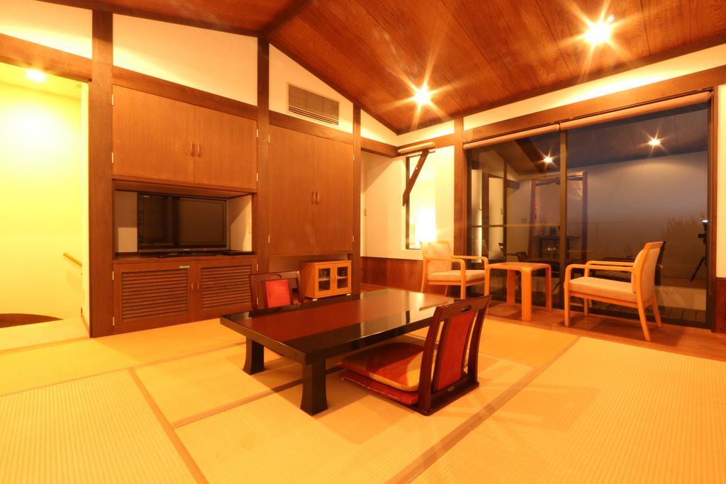 Ohbu Hotel Ito  Exterior photo