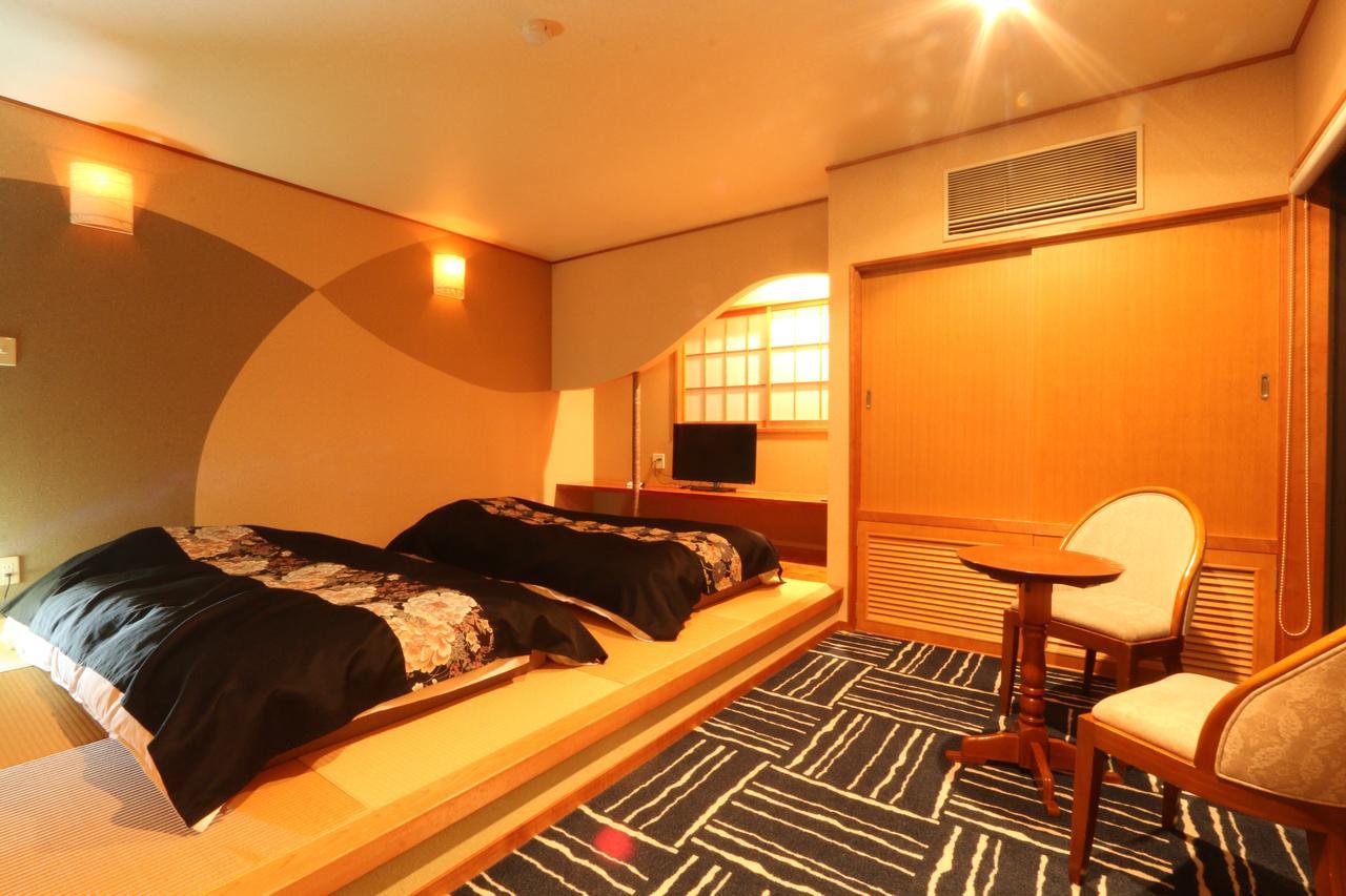 Ohbu Hotel Ito  Exterior photo